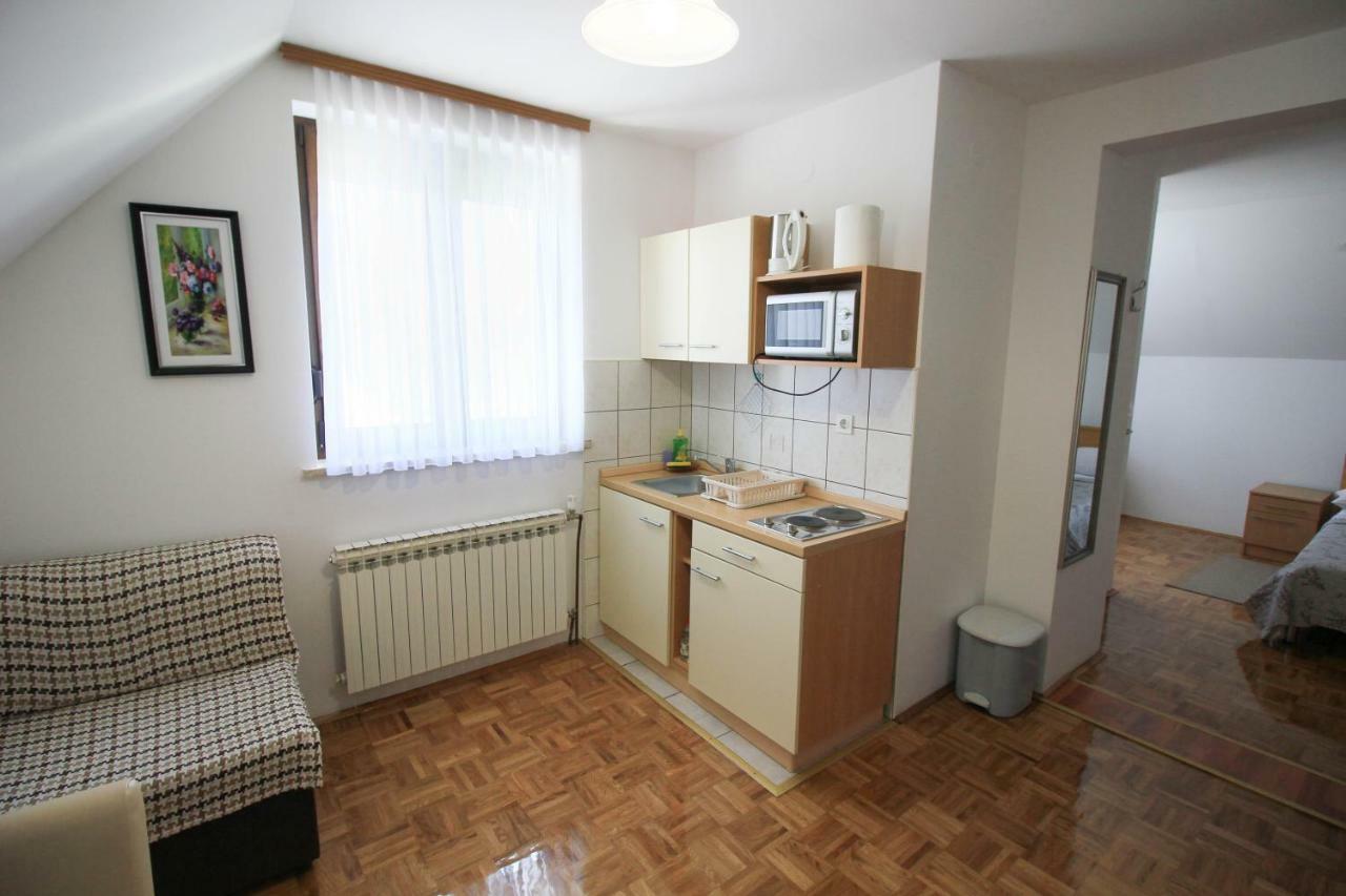 House Milan Ξενοδοχείο Rastovača Εξωτερικό φωτογραφία